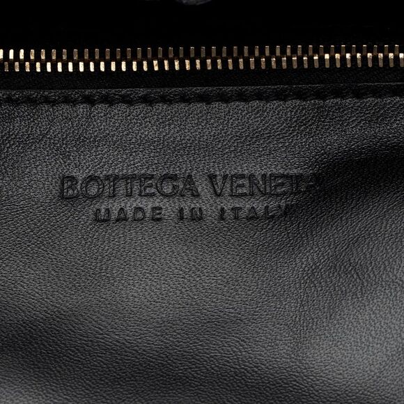 Bottega Veneta Lambskin Cassette Chain Maxi Shoulder Bag - Picture 7 of 16